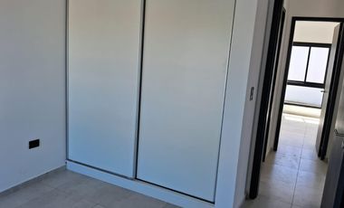 Duplex en Alquiler en Manantiales. 2 dormitorios en PB