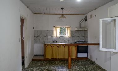 Casa en Laguna de Lobos con lote arbolado