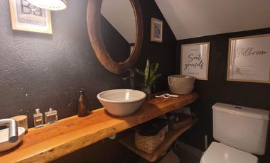 Casas de Santa María | Venta o Alquiler | Casa con interesantes reformas y excelente parquización