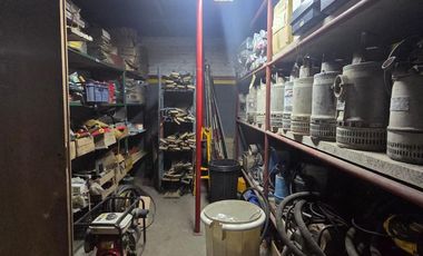 Galpón o Deposito en venta en Banfield. Accesos estratégicos a Gral Paz y Uriarte. lote en venta