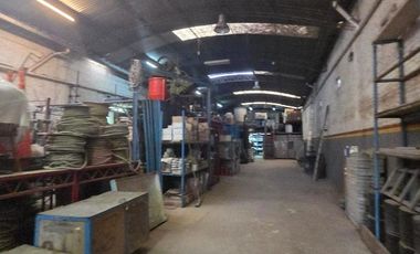 Galpón o Deposito en venta en Banfield. Accesos estratégicos a Gral Paz y Uriarte. lote en venta