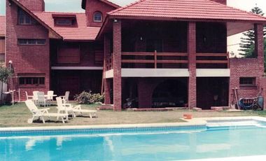 Venta casa en centro de Zarate