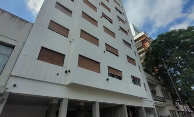 Departamento 2 dormitorios a mts de Pza Moreno