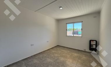 Alquiler - Casa 2 dormitorios | B° Costa del Río Neuquén | Centenario