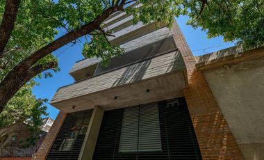 Oportunidad Venta Local Comercial/Oficina Profesional Vidriado Estrenar.La Sexta