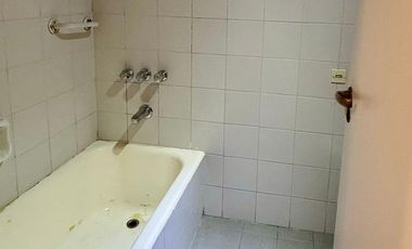 PISO EN VENTA 3 AMBIENTES CON DEPENDENCIA Y COCHERA - Belgrano