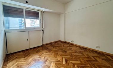 PISO EN VENTA 3 AMBIENTES CON DEPENDENCIA Y COCHERA - Belgrano