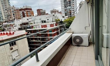 PISO EN VENTA 3 AMBIENTES CON DEPENDENCIA Y COCHERA - Belgrano