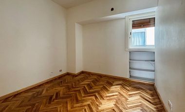 PISO EN VENTA 3 AMBIENTES CON DEPENDENCIA Y COCHERA - Belgrano