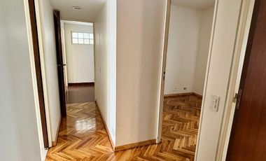 PISO EN VENTA 3 AMBIENTES CON DEPENDENCIA Y COCHERA - Belgrano