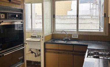 PISO EN VENTA 3 AMBIENTES CON DEPENDENCIA Y COCHERA - Belgrano