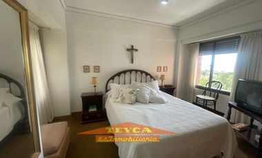 Venta, Departamento de 4 amb c/ cochera, Centro Pinamar