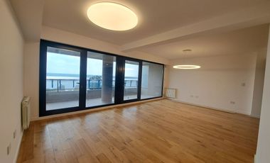 VENTA/PERMUTA - Departamento 2 dormitorios, piso exclusivo. Vista franca al rio. Barrio Martín.