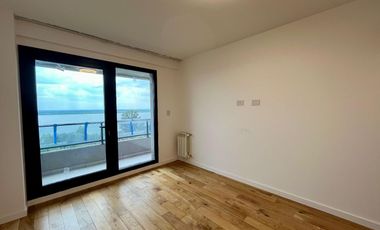 VENTA/PERMUTA - Departamento 2 dormitorios, piso exclusivo. Vista franca al rio. Barrio Martín.
