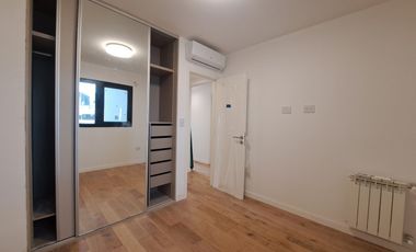 VENTA/PERMUTA - Departamento 2 dormitorios, piso exclusivo. Vista franca al rio. Barrio Martín.
