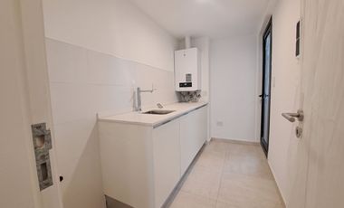 VENTA/PERMUTA - Departamento 2 dormitorios, piso exclusivo. Vista franca al rio. Barrio Martín.