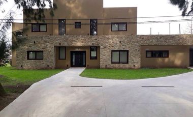 Moderna propiedad en venta en Club de Campo San Diego