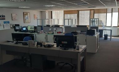 Excelente Piso de Oficinas - 280 m2 - 2 cocheras- Catalinas