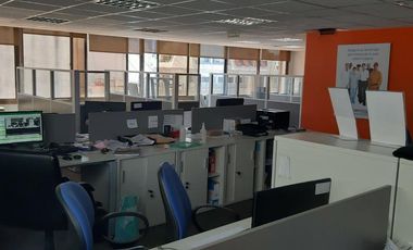 Excelente Piso de Oficinas - 280 m2 - 2 cocheras- Catalinas