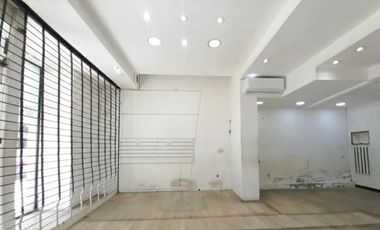 LOCAL COMERCIAL EN ALQUILER - RECOLETA