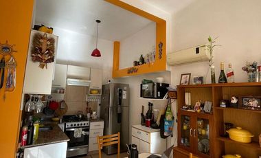PH en  venta de 3 ambientes con cochera, al frente - Villa Dominico