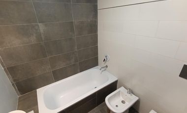 VENTA DOS AMBIENTES- CABALLITO- BALCON FRENTE- PISO 8