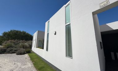 Excelente casa ubicada en country La Cheltonia