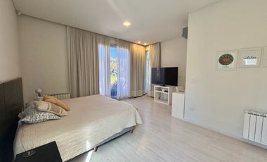 Excelente casa ubicada en country La Cheltonia