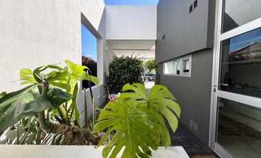 Excelente casa ubicada en country La Cheltonia