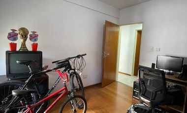 Departamento en  venta de 4 ambientes con dos baños  - Wilde