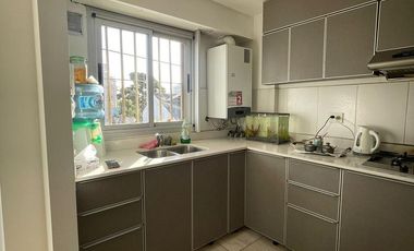 Departamento en  venta de 4 ambientes con dos baños  - Wilde