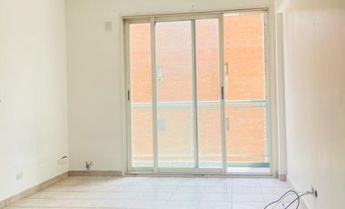 Departamento Monoambiente con Balcon en Edificio Torrecentro calle España - San Miguel