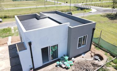 Casa  en Venta en el Pato,  Berazategui. Barrio La Vikkina Amplia Financiación