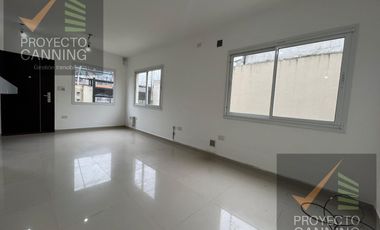 Alquier de Triplex 4 ambientes en Canning