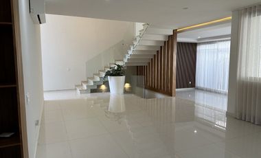 Casa en Renta, Puerta las Lomas, Zapopan, Jalisco