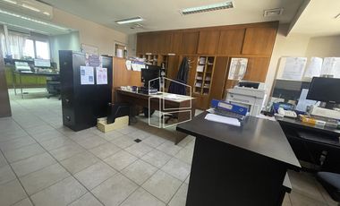 Venta - Oficinas en el Centro - Edificio Ferrari - Monasterio -  L017