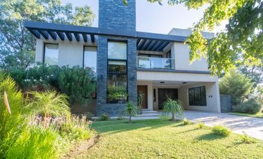 Casa 3 dormitorios en Country Los Molinos