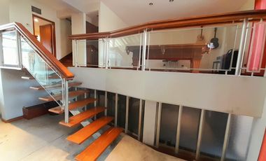 Sólido Chalet 5 amb Reciclado -  con gran Jardín y Pileta!