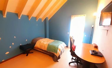 Sólido Chalet 5 amb Reciclado -  con gran Jardín y Pileta!