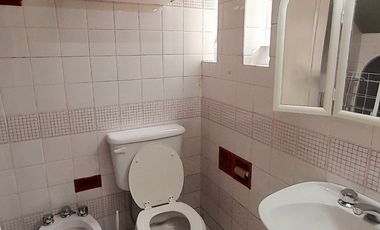 Sólido Chalet 5 amb Reciclado -  con gran Jardín y Pileta!