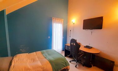 Sólido Chalet 5 amb Reciclado -  con gran Jardín y Pileta!