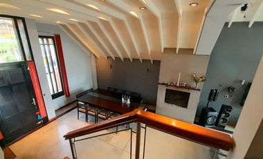 Sólido Chalet 5 amb Reciclado -  con gran Jardín y Pileta!