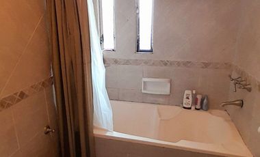Sólido Chalet 5 amb Reciclado -  con gran Jardín y Pileta!