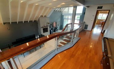Sólido Chalet 5 amb Reciclado -  con gran Jardín y Pileta!