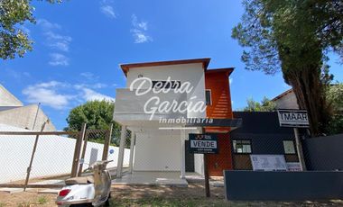 Casa PH 4 Ambientes - A Estrenar – Gas Natural - Patio Cochera