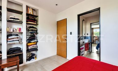 Casa EN VENTA en Las Liebres, 3 dormitorios, importante galeria