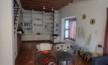 VENTA CASA EN RANELAGH. LOTE DE 652,50 M2 CON PARQUE Y QUINCHO