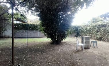 VENTA CASA EN RANELAGH. LOTE DE 652,50 M2 CON PARQUE Y QUINCHO