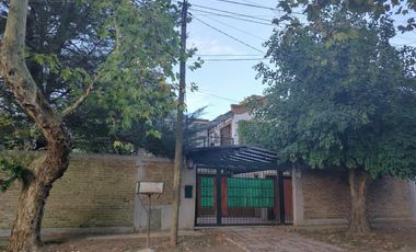 VENTA CASA EN RANELAGH. LOTE DE 652,50 M2 CON PARQUE Y QUINCHO