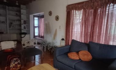 VENTA CASA EN RANELAGH. LOTE DE 652,50 M2 CON PARQUE Y QUINCHO